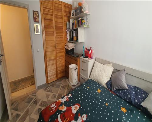 Apartament 3 camere decomandat bloc nou Cetate