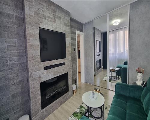 Apartament superfinisat 2 camere de vanzare zona Carolina Mall complet mobilat si utilat