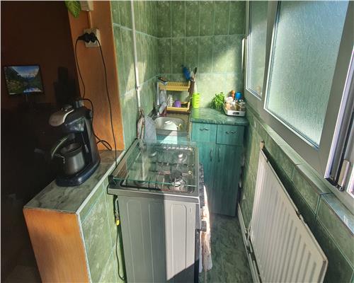 Apartament 3 camere decomandat etaj 1 Tolstoi!