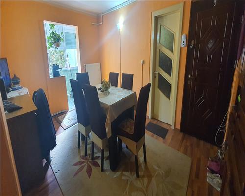 Apartament 3 camere decomandat etaj 1 Tolstoi!