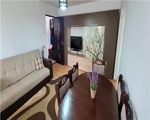 Apartament 2 camere, Cetate, mobilat, utilat