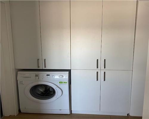 Apartament 3 camere de vanzare Centru complet mobilat si utilat