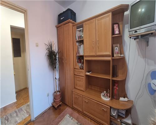 Apartament Deosebit cu 4 Camere de Vanzare in Cetate!