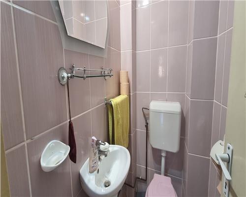 Apartament Deosebit cu 4 Camere de Vanzare in Cetate!