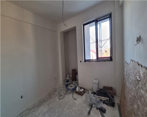 Apartament 2 camere de vanzare  la cheie etaj 1 zona Recea