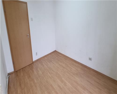 Spatiu comercial 55 mp de vanzare Cetate