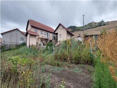 Casa noua cu 4 camere si teren 2800mp in comuna  Mihalt