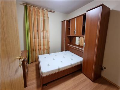 Apartament de inchiriat 2 camere etaj 1 zona buna Cetate