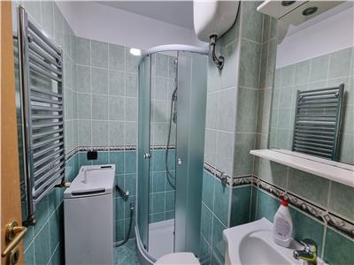 Apartament de inchiriat 2 camere etaj 1 zona buna Cetate