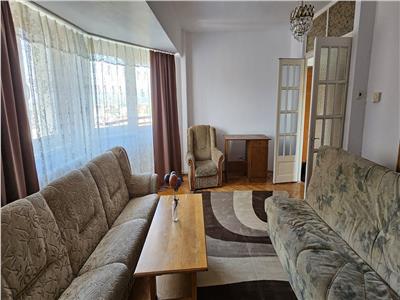 Apartament de inchiriat decomandat zona Centru