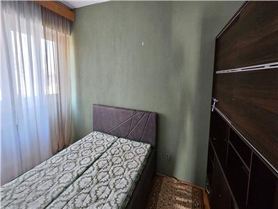 Apartament de inchiriat decomandat zona Centru