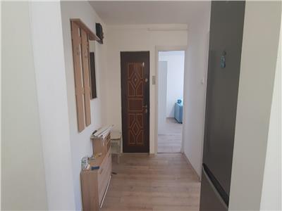 Apartament 2 camere Cetate renovat etaj 3