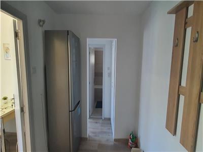 Apartament 2 camere Cetate renovat etaj 3