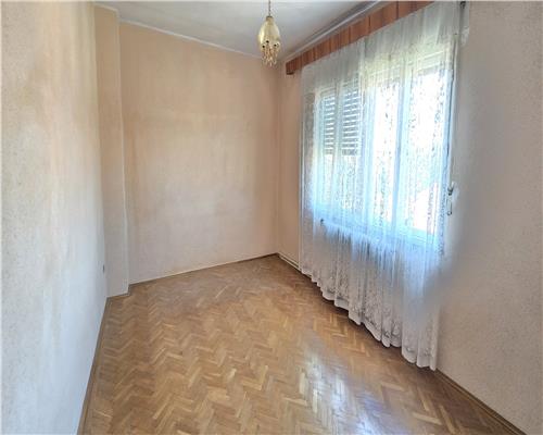 Casa tip duplex de vanzare Cetate zona deosebita