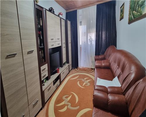 Apartament 3  camere de vanzare in Centru