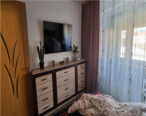 Apartament 3  camere de vanzare in Centru