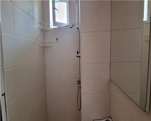 Apartament +garsoniera + teren de  180 mp la vila