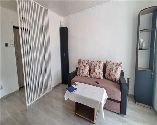 Apartament 2 camere de vanzare zona Cetate