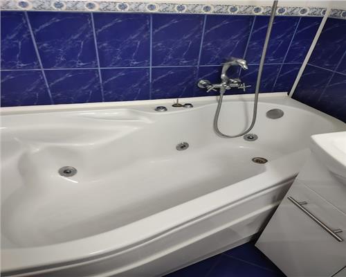 Apartament 2 camere decomandat zona Cetate