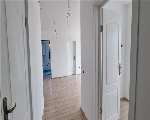 Apartament penthouse cu 3 camere si terasa de 40mp