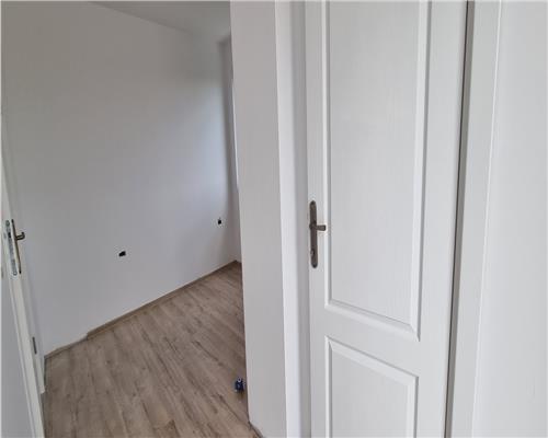 Apartament penthouse cu 3 camere si terasa de 40mp